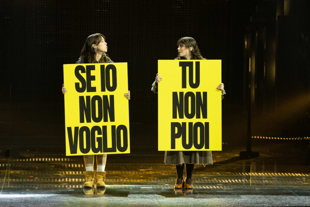 Vale LP e Lil Jolie foto cartelli Ariston Mondadori PortfolioPool Rovaris Trucillo