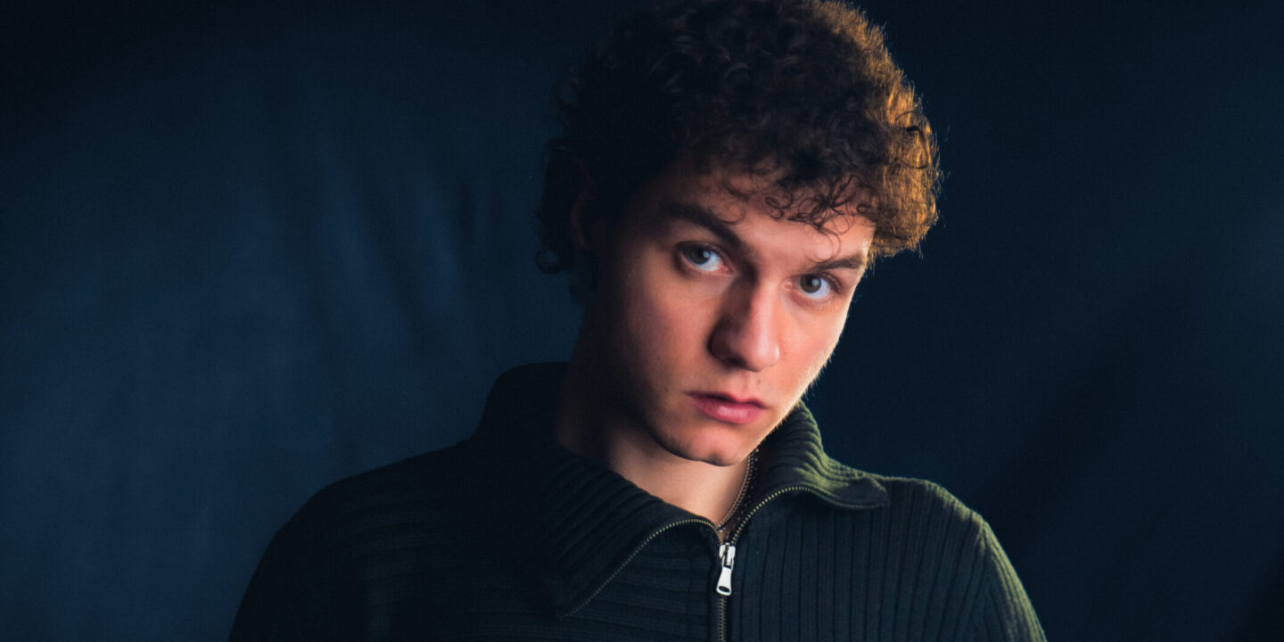 Joseph e l’epopea del silenzio: “Metropoli Solitudine” è il nuovo EP del cantautore avellinese